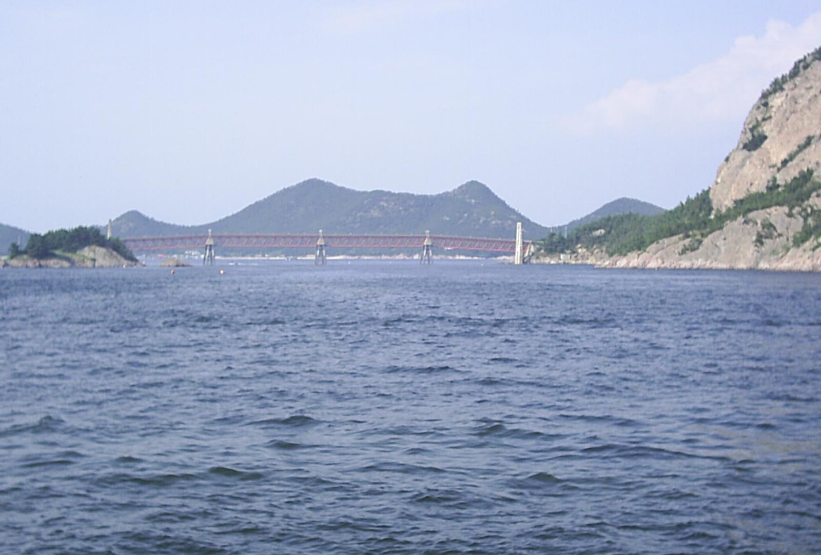 군산 선유도와 장자도를 잇는 다리와 섬 풍경