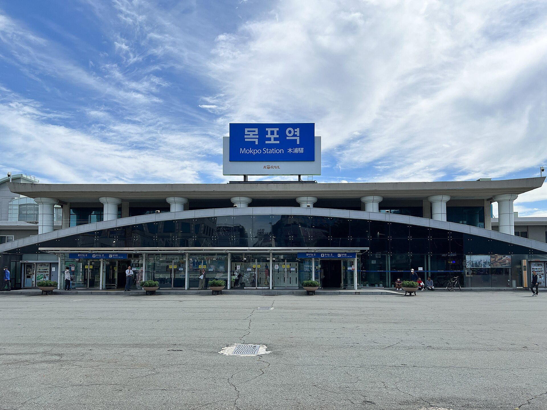 목포숙소 목포역 권역의 실제 목포역 전경